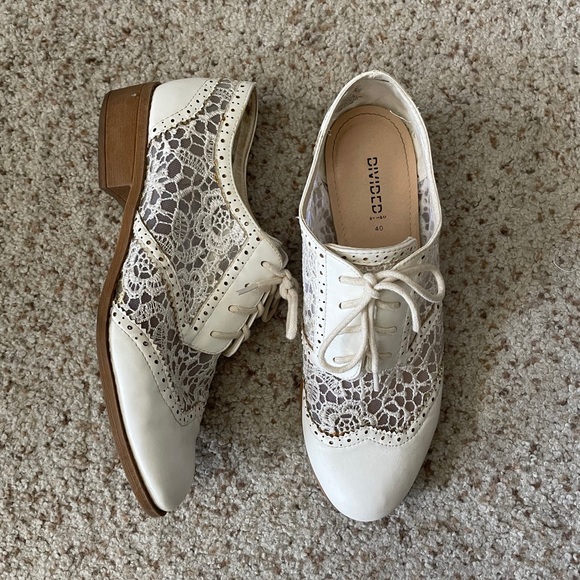 Cream Mesh Lace Oxfords